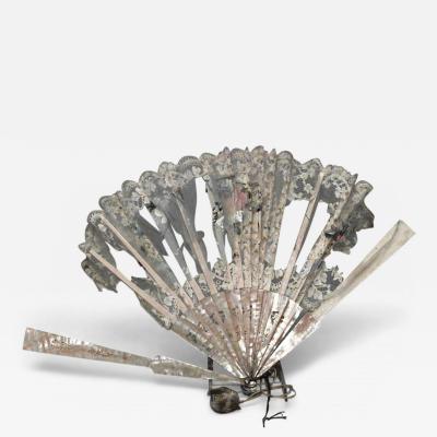 American Victorian Pearl and Lace Hand Fan