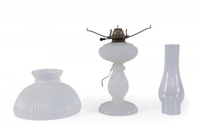 American Victorian Ribbed Milk Glass Table Lamp