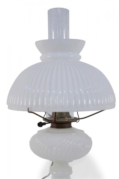 American Victorian Ribbed Milk Glass Table Lamp