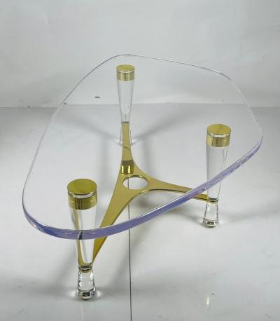 Amparo Calderon Tapia Homenaje Coffee Table in Lucite Brass by Amparo Calderon Tapia 1 100