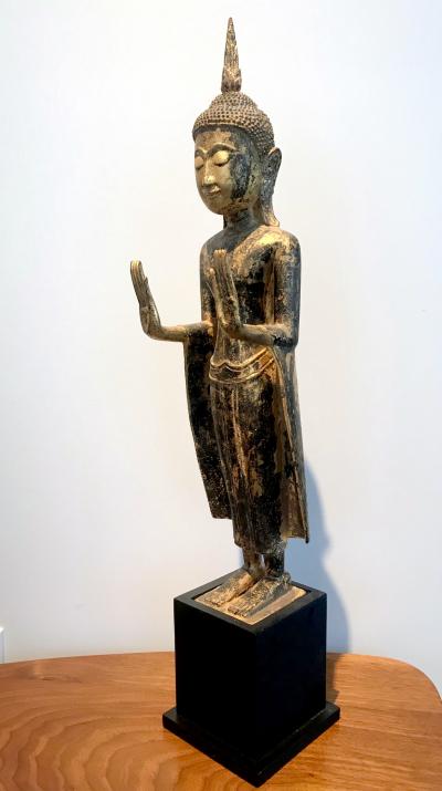 An Antique Gilt Wood Buddha Statue