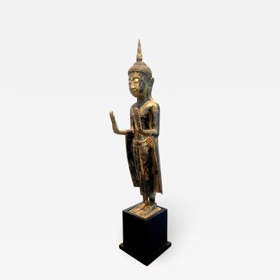 An Antique Gilt Wood Buddha Statue