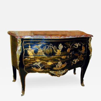 An Extremely Rare 18th Century Two Drawer Bomb Serpentine Commode