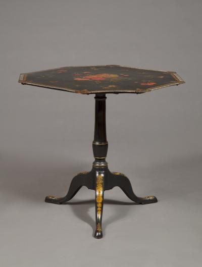 An Extremely Rare Pair Of George III Lacquer And T le Peinte Center Tables