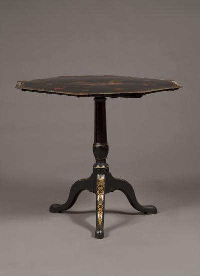 An Extremely Rare Pair Of George III Lacquer And T le Peinte Center Tables
