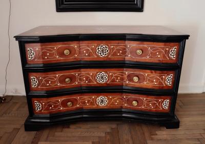 An Italian Walnut Marquetry Chest of Drawers circa 1690
