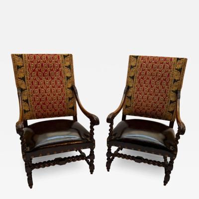 An Italian pair of Walnut armchairs