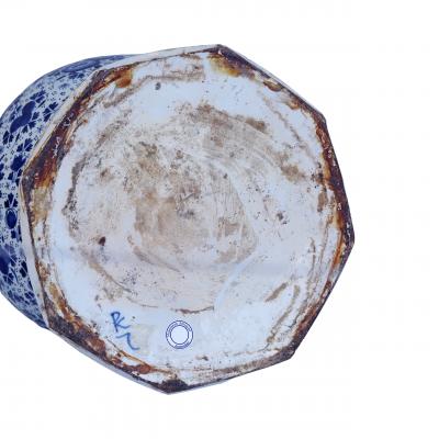 An impressive early 18th century Dutch Delft vase