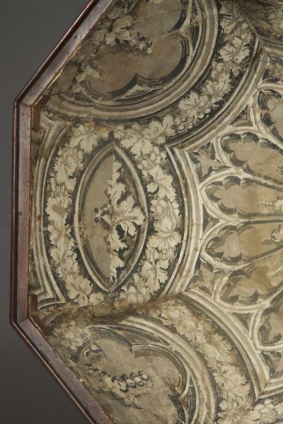 An unusual early george III Mahogany cellarette of octagonal dome