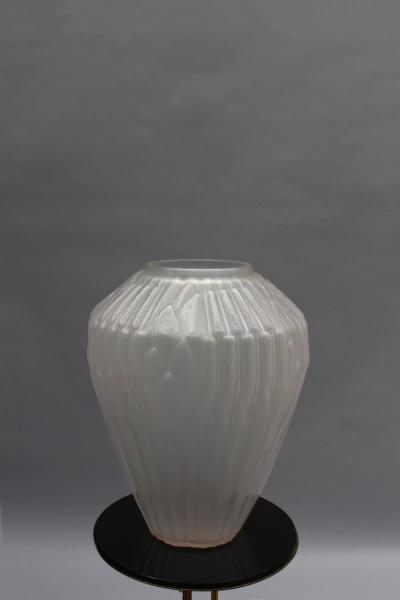 Andr Hunebelle Fine French 1930s Frosted Glass Roseaux Vase by Andr Hunebelle