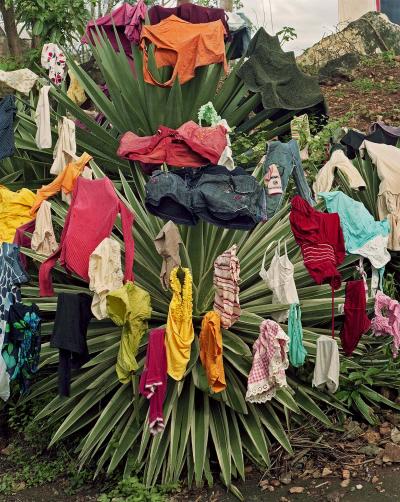 Andrew Moore Ropa Limpia Cuba
