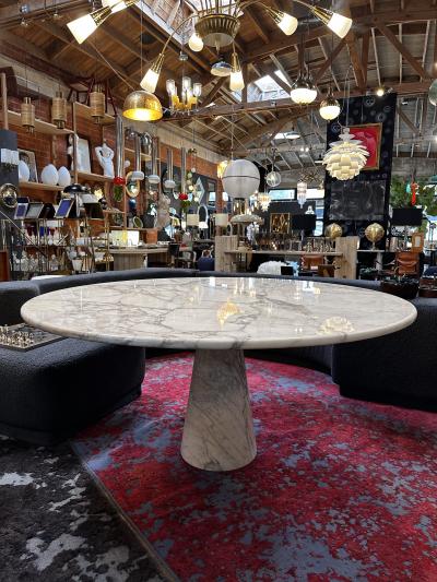 Angelo Mangiarotti Angelo Mangiarotti Calacatta Marble Round Oversize Dining Table 1970s