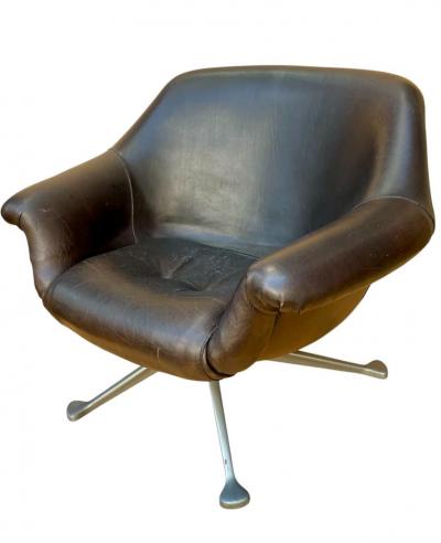 Angelo Mangiarotti Rare Armchair mod 1110
