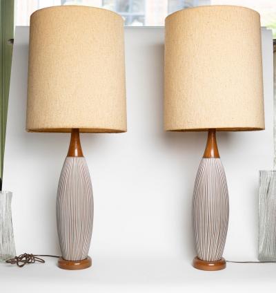 Anna Lisa Thomson PAIR OF SCANDINAVIAN CERAMIC LAMPS BY ANNA LISA THOMSON