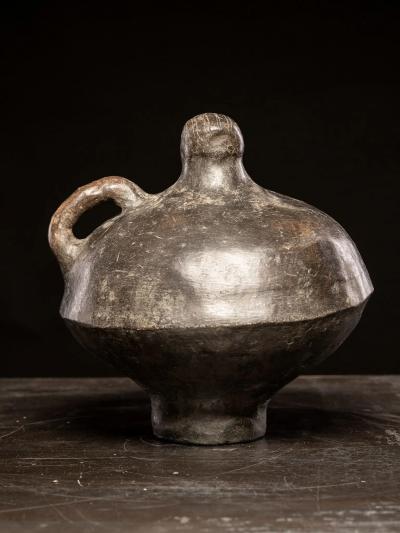 Anthropomorphic ceramic vessel Luba People DRC 