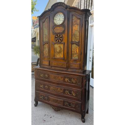 Antique 18c Louis XV Carved Walnut Vaisselier With Built in Clock