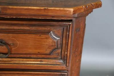 Antique 18th Century Italian Walnut Chest of Drawers