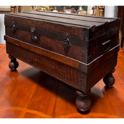 Antique 1920 s Crocodile Leather Steamer Trunk Coffee Table