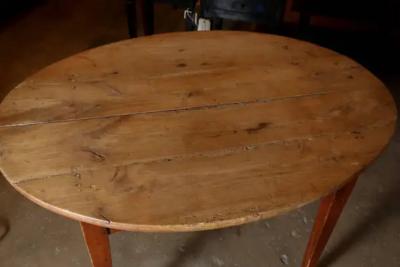 Antique 19th Century Cherry Oval Table