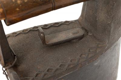 Antique American Country Clothes Iron