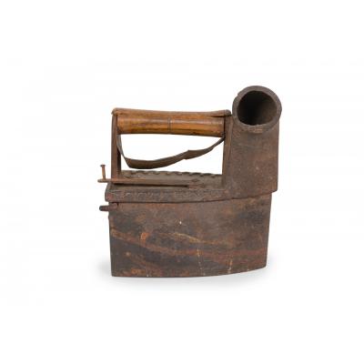 Antique American Country Style Clothes Iron