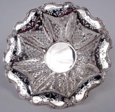 Antique American Edwardian Classical Pierced Sterling Silver Bowl