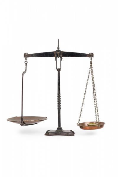 Antique American Iron Balance Weighing Scale with Weights
