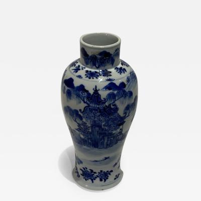 Antique Blue White Chinese Porcelain Vase
