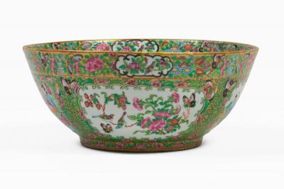 Antique Chinese Export Porcelain Rose Medallion Bowl