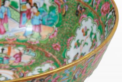 Antique Chinese Export Porcelain Rose Medallion Bowl