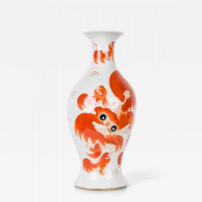 Antique Chinese Urn Shaped Orange Foo Dog Design Porcelain Vases