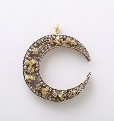 Antique Crescent Moon Diamond White Gold Pendant
