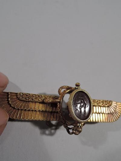 Antique Egyptian Revival 18K Gold Winged Sun Brooch with Scarab