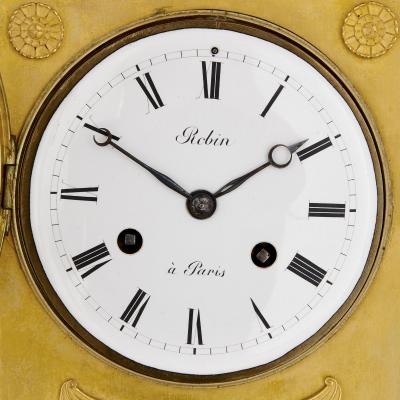 Antique French Neoclassical style ormolu mantel clock