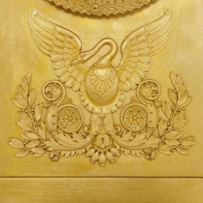 Antique French Neoclassical style ormolu mantel clock