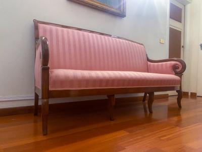Antique French Pink color Sofa in Walnut 1830