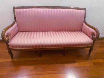 Antique French Pink color Sofa in Walnut 1830