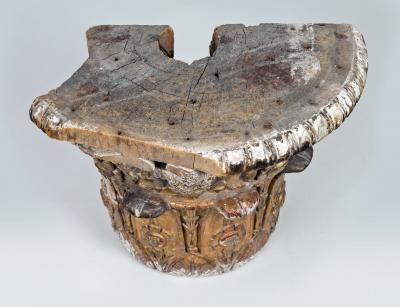 Antique Giltwood Neoclassical Column Capital