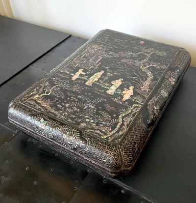 Antique Japanese Lacquer and Inlay Box from Ryukyu Island