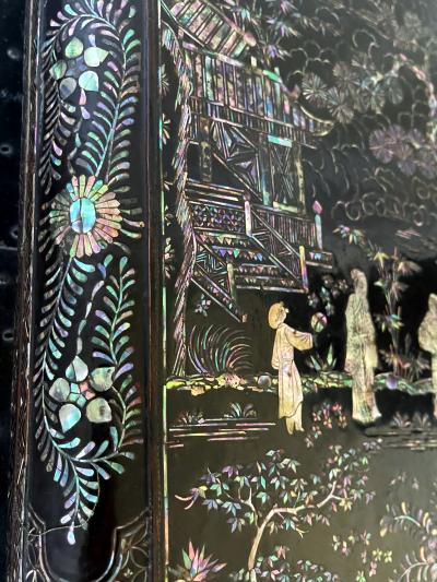 Antique Japanese Lacquer and Inlay Box from Ryukyu Island