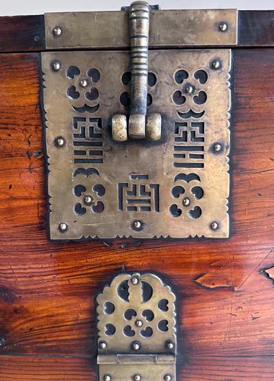 Antique Korean Bandaji Chest Gyeonggi Do Joseon Dynasty