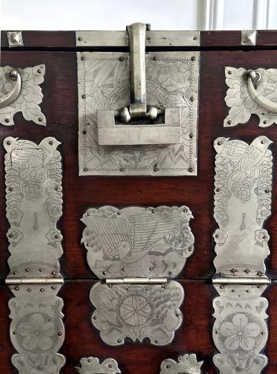 Antique Korean Bandaji Chest Pyongyang Joseon Dynasty
