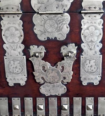 Antique Korean Bandaji Chest Pyongyang Joseon Dynasty