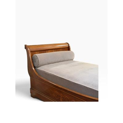 Antique Mahogany Inlaid Sleigh Bedframe for Daybed