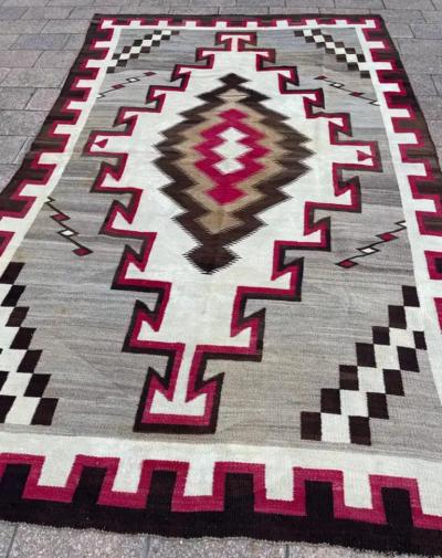 Antique Navajo Klagetoh Rug large and unusual