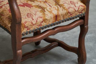 Antique Os de Mouton Chair in Solid Wood and Tapisserie 19th Century