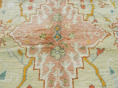 Antique Oushak Carpet 109 x 14