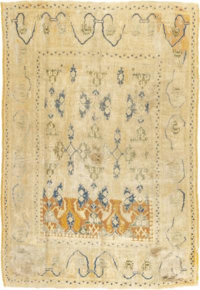 Antique Spanish Cuenca Rug 6 9 x 9 9 