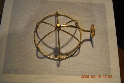 Antique brass wire basket sponge holder