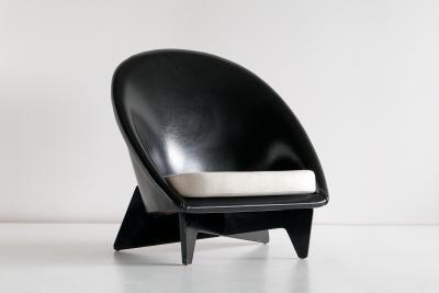 Antti Nurmesniemi Pair of Antti Nurmesniemi Lounge Chairs Designed for Hotel Palace Finland 1952